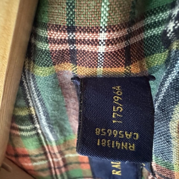 Ralph Lauren MEDIUM Classic Fit Long-Sleeved Plaid Button Down Collar Shirt - Picture 8 of 11